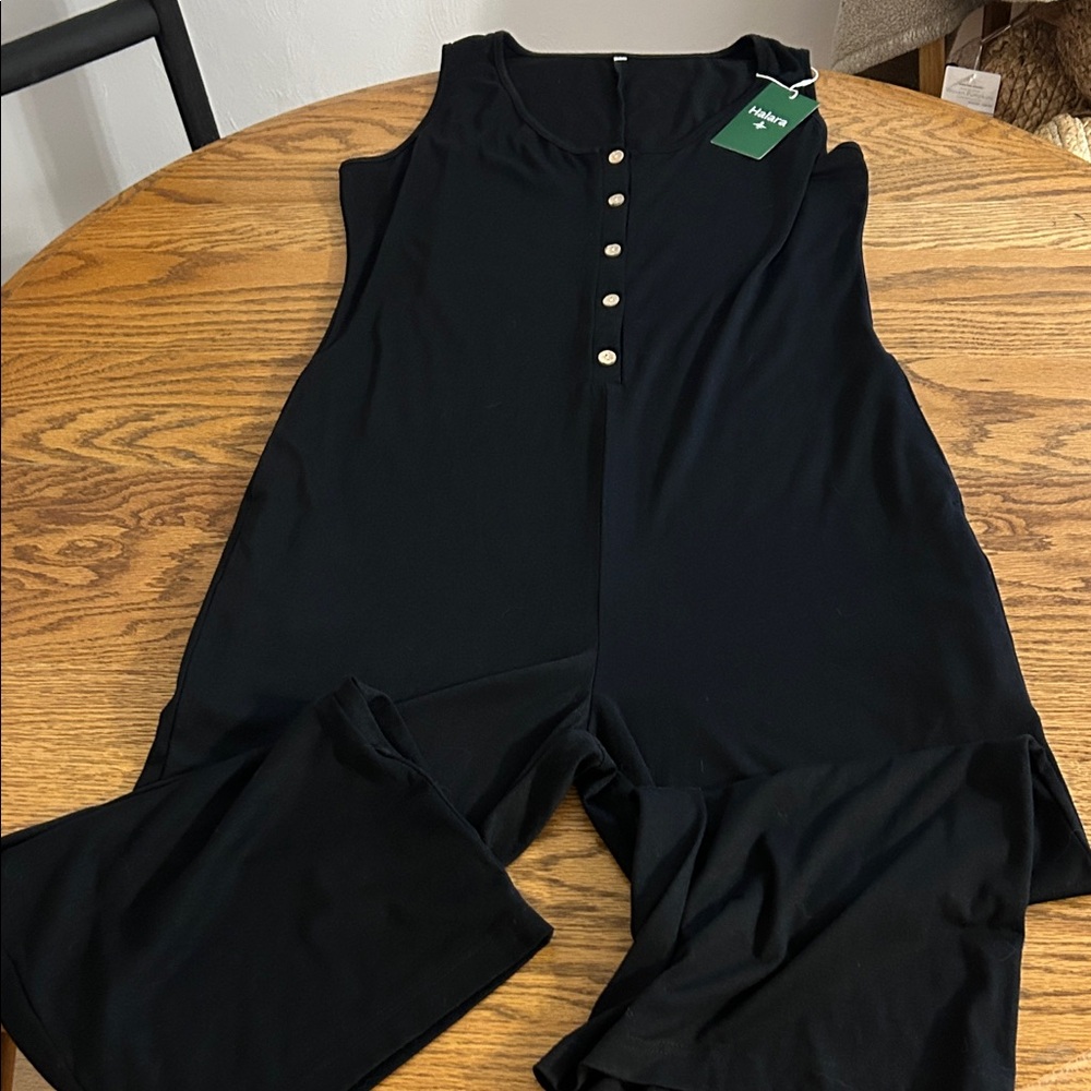 HALARA Black Sleeveless Button Jumpsuit